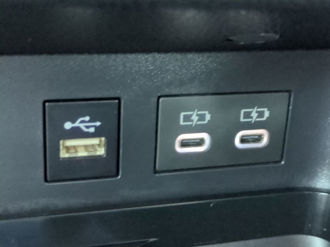 Thumbnail: 2025 Toyota Camry - 20