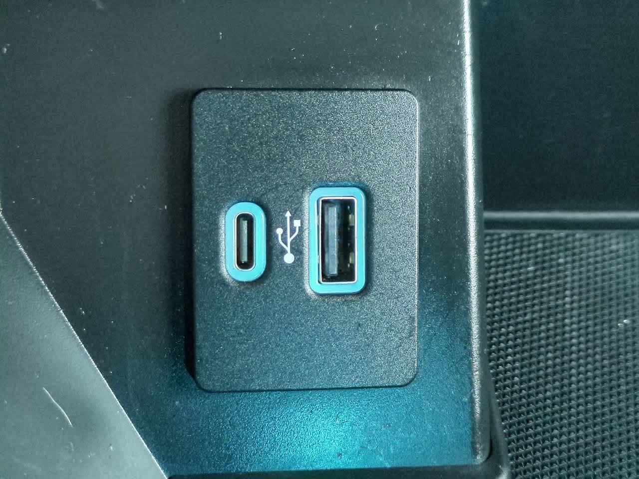 Thumbnail: 2021 Ford F-150 - 21