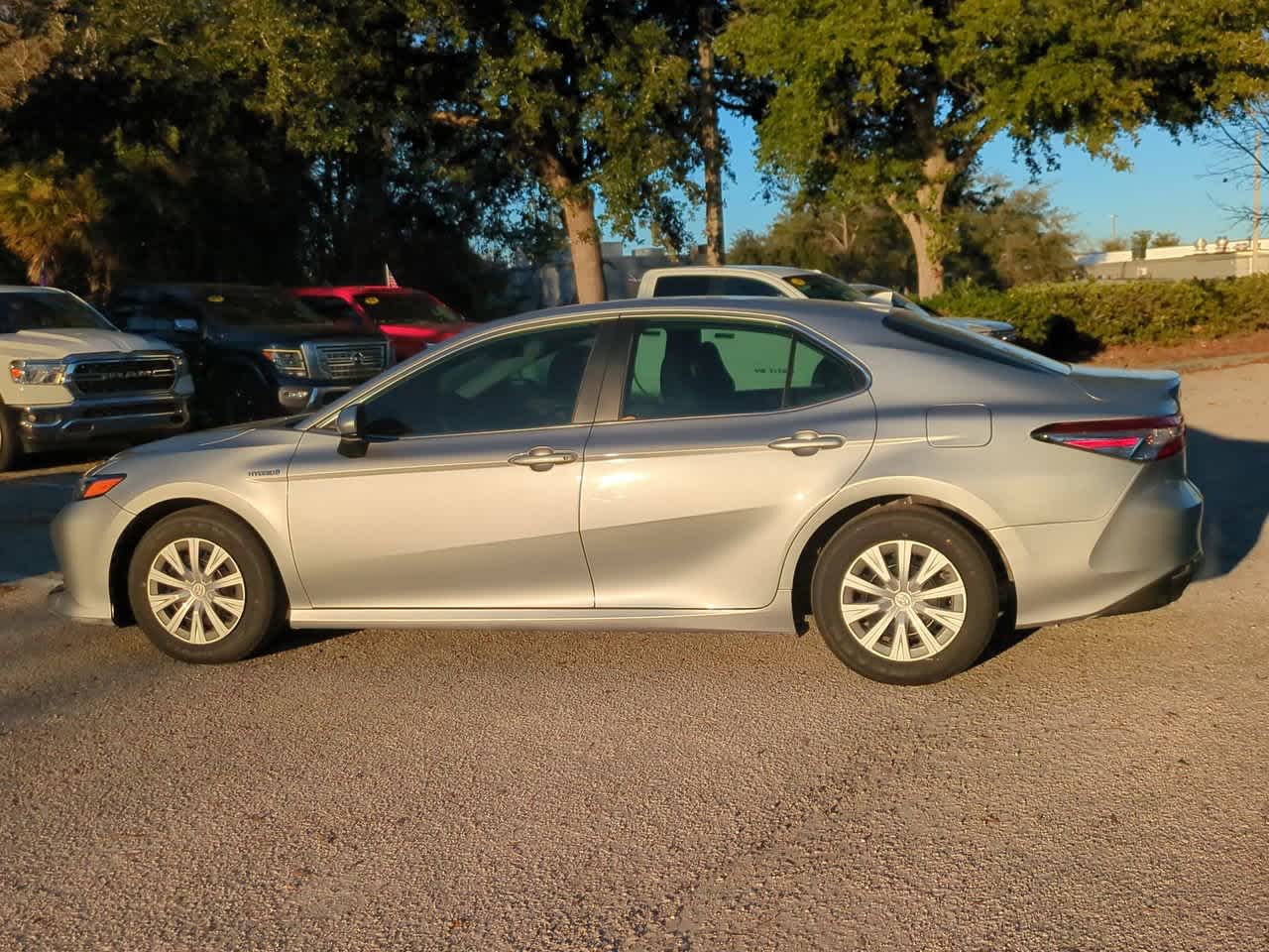 Thumbnail: 2019 Toyota Camry - 3