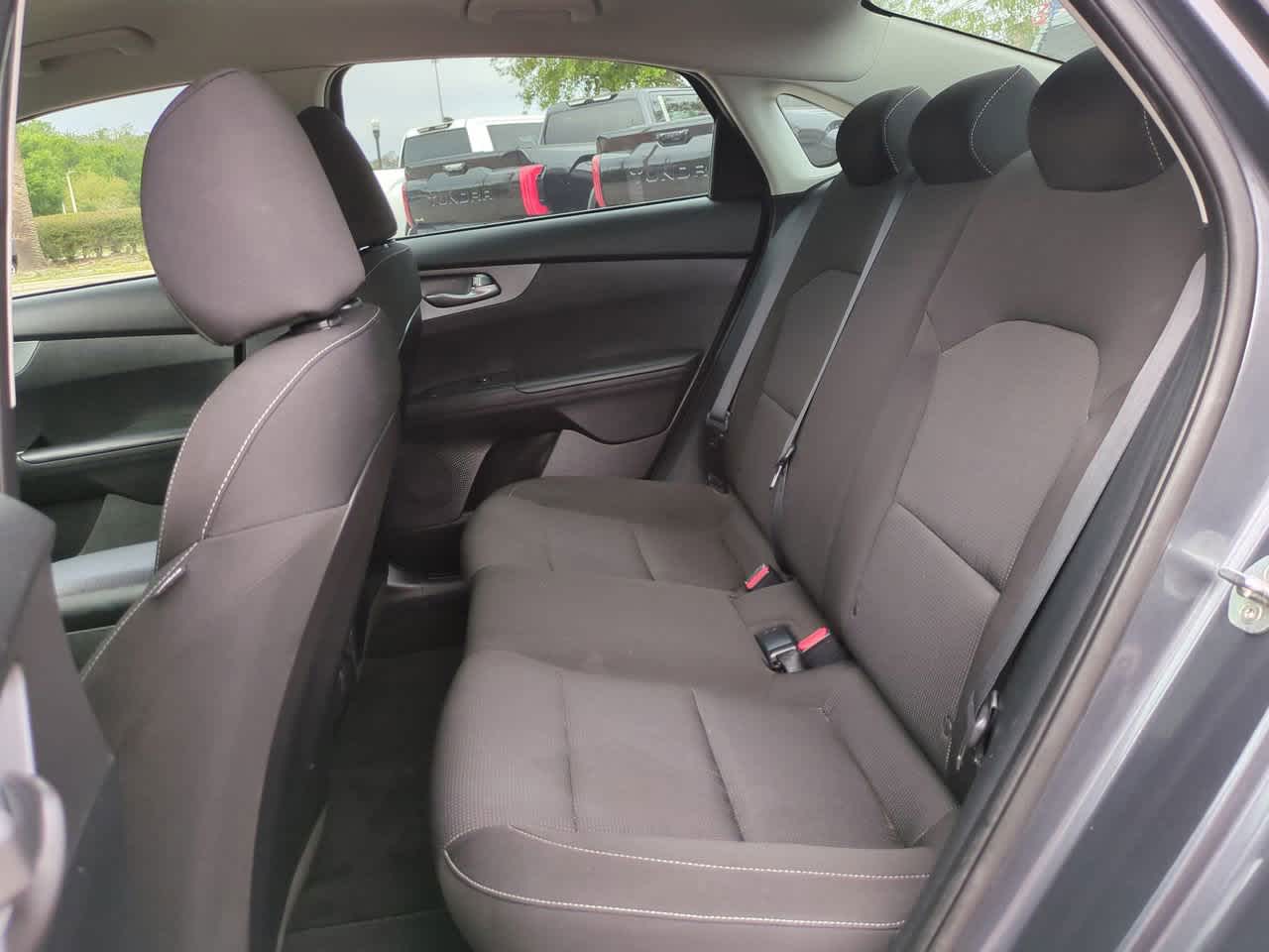 Thumbnail: 2021 Kia Forte - 13