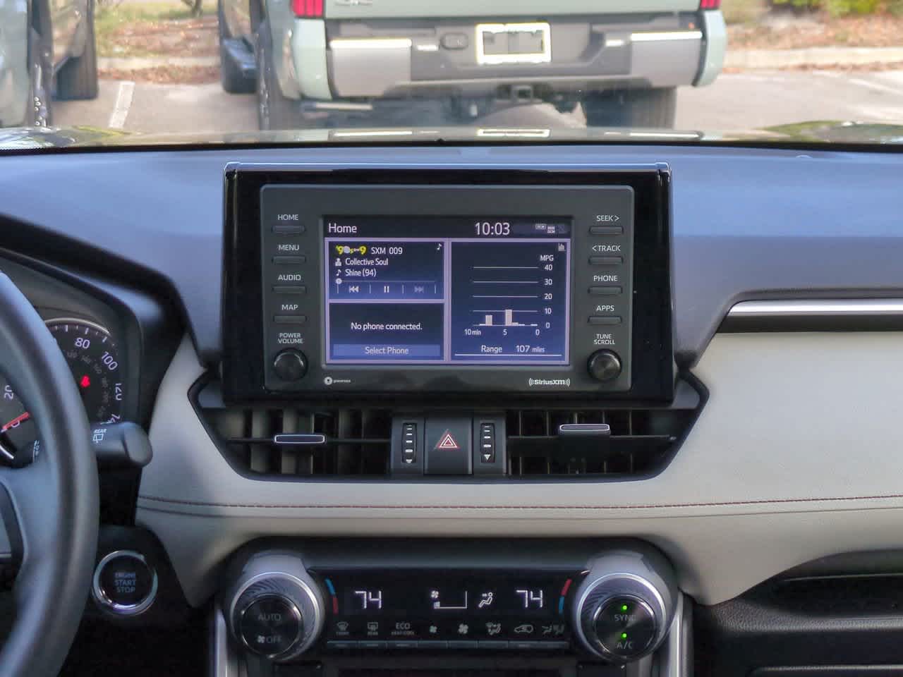 Thumbnail: 2022 Toyota RAV4 - 17