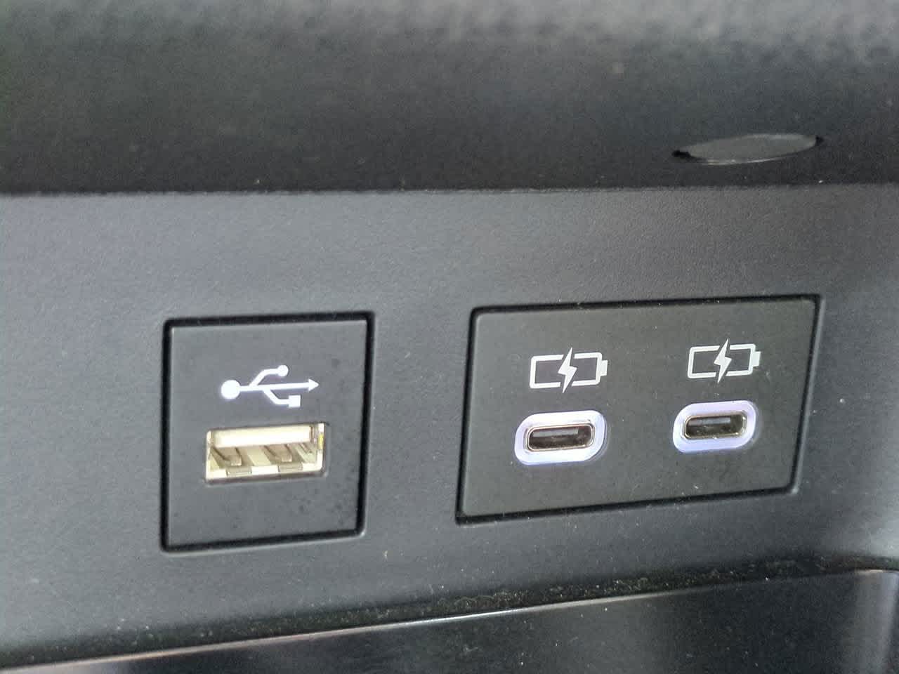 Thumbnail: 2025 Toyota Camry - 20