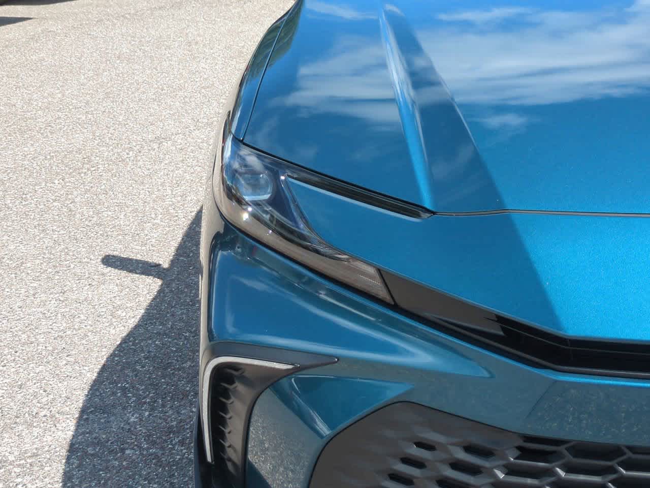 Thumbnail: 2025 Toyota Camry - 10