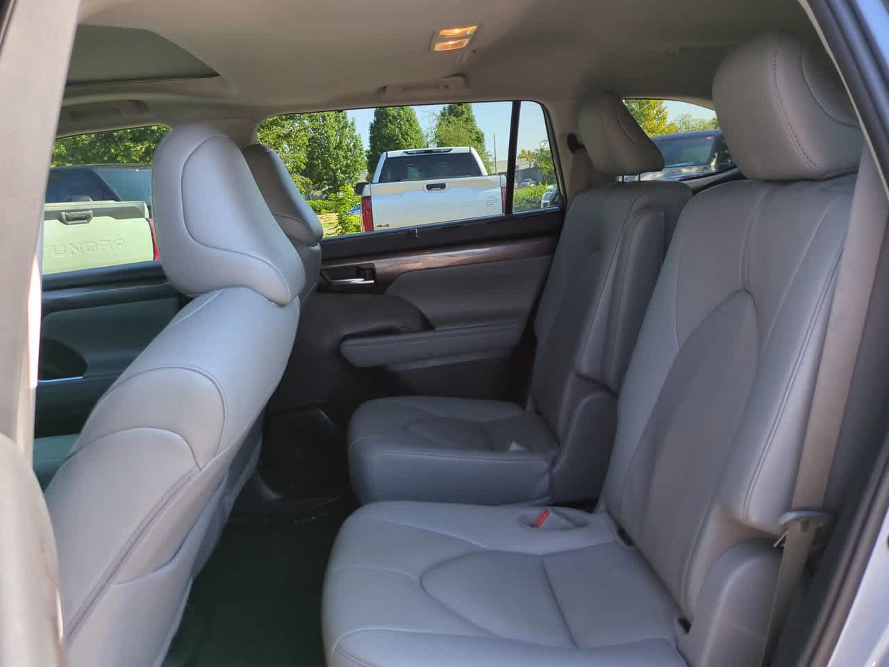 Thumbnail: 2021 Toyota Highlander - 14