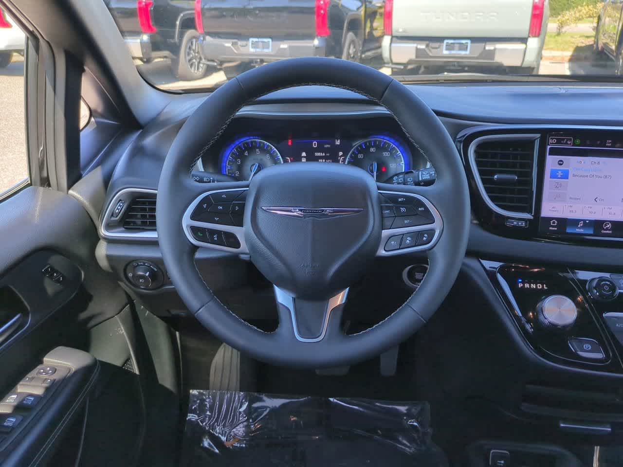 Thumbnail: 2025 Chrysler Pacifica - 16