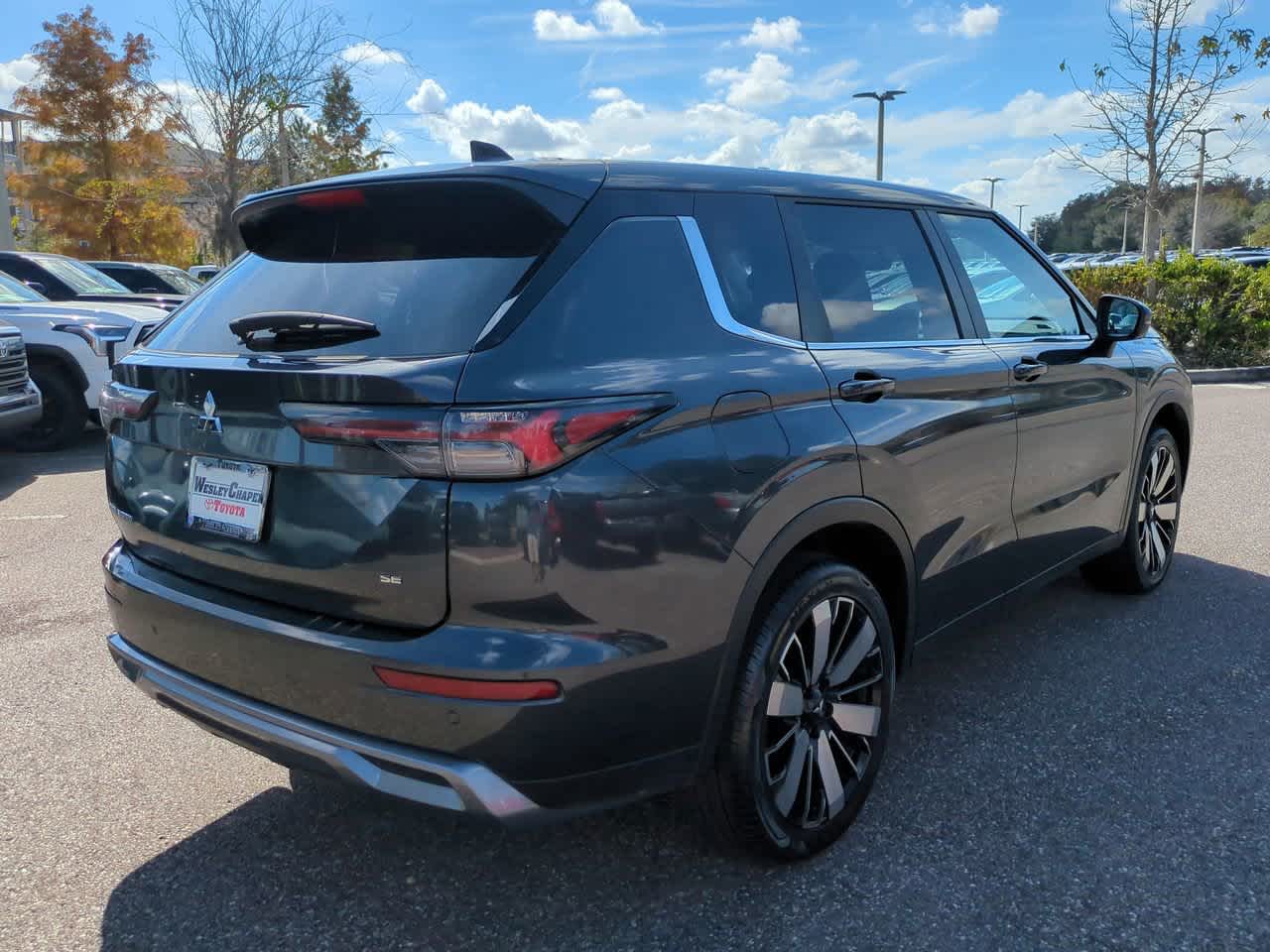 Thumbnail: 2025 Mitsubishi Outlander - 6