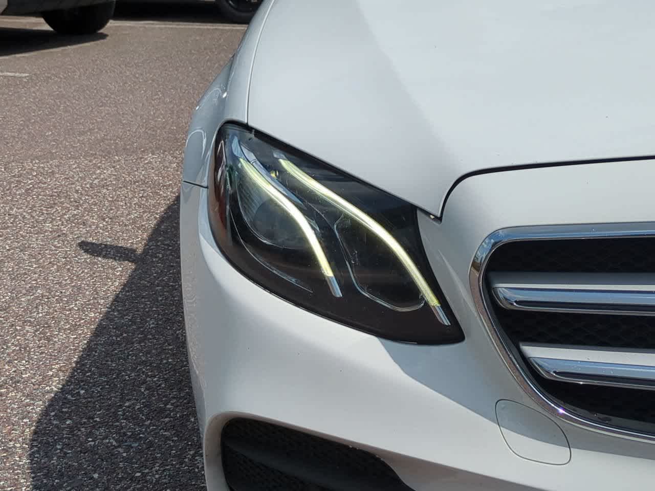 Thumbnail: 2017 Mercedes-Benz E-Class - 10