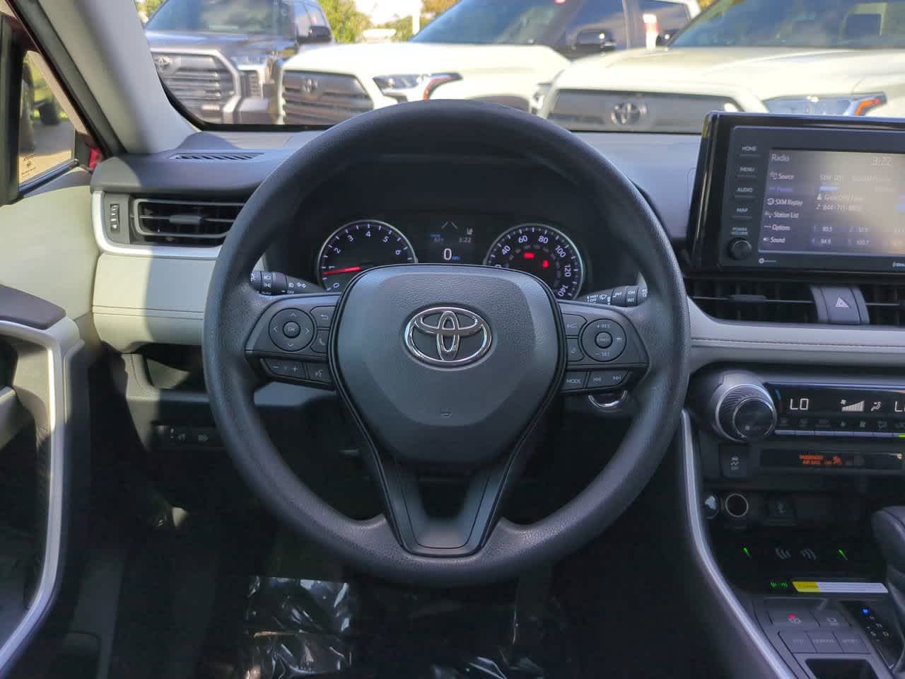 Thumbnail: 2021 Toyota RAV4 - 15