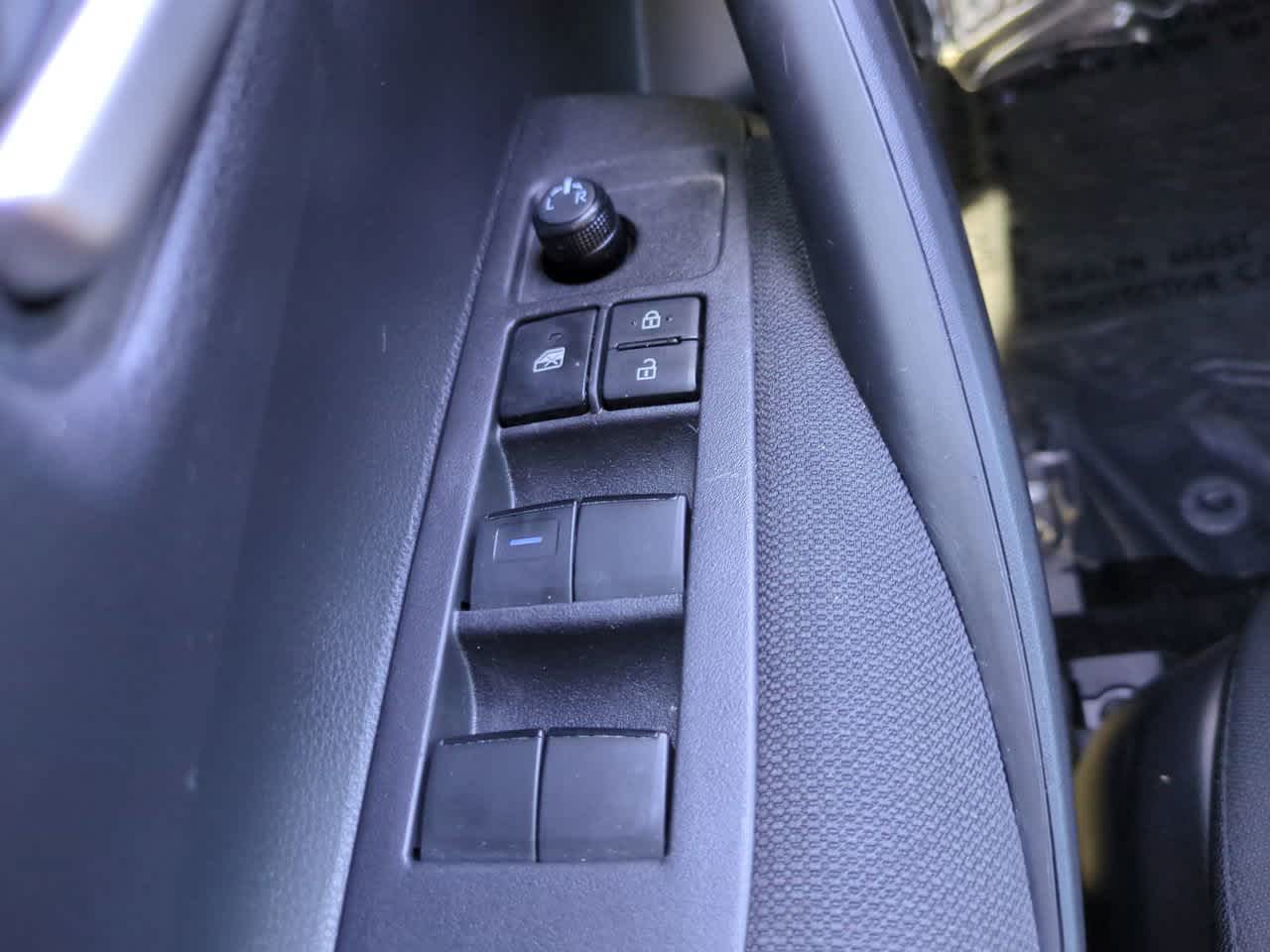 Thumbnail: 2020 Toyota Corolla - 21