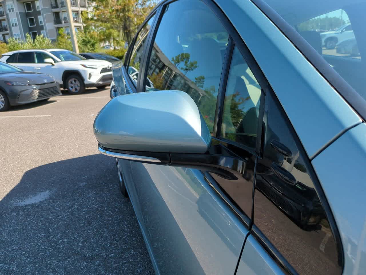 Thumbnail: 2017 Toyota Prius - 12
