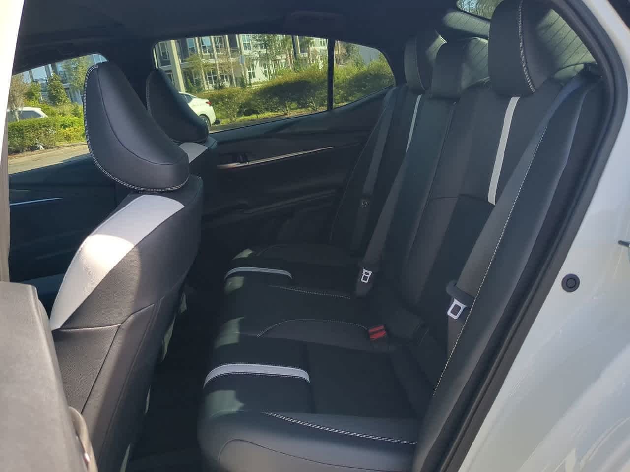 2025 Toyota Camry SE 13