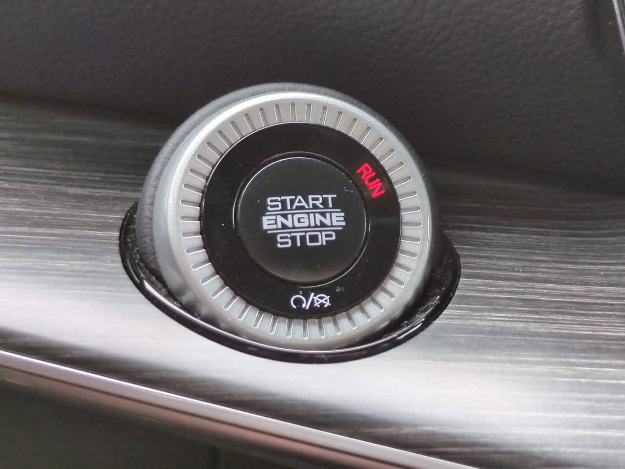 Thumbnail: 2024 Jeep Wagoneer - 28