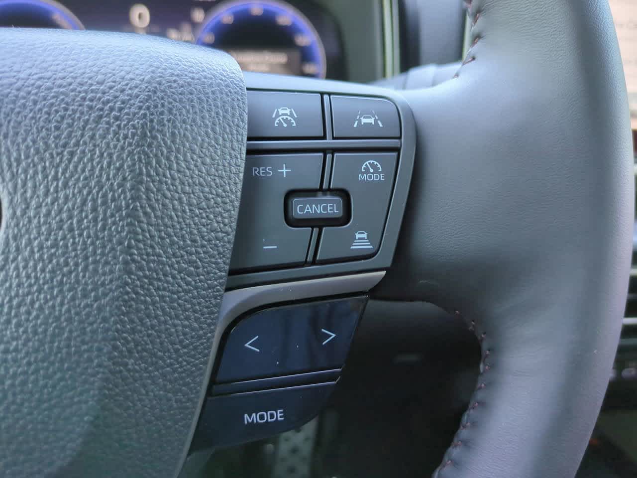 Thumbnail: 2025 Toyota Camry - 25