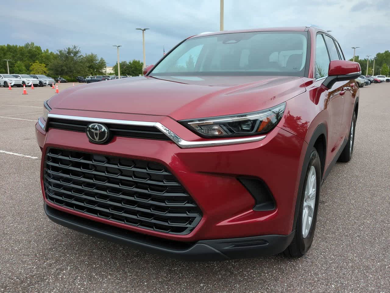 Thumbnail: 2024 Toyota Grand Highlander - 2