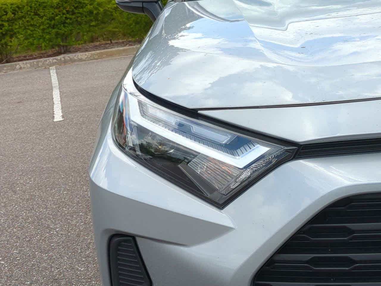 2023 Toyota RAV4 XLE 10