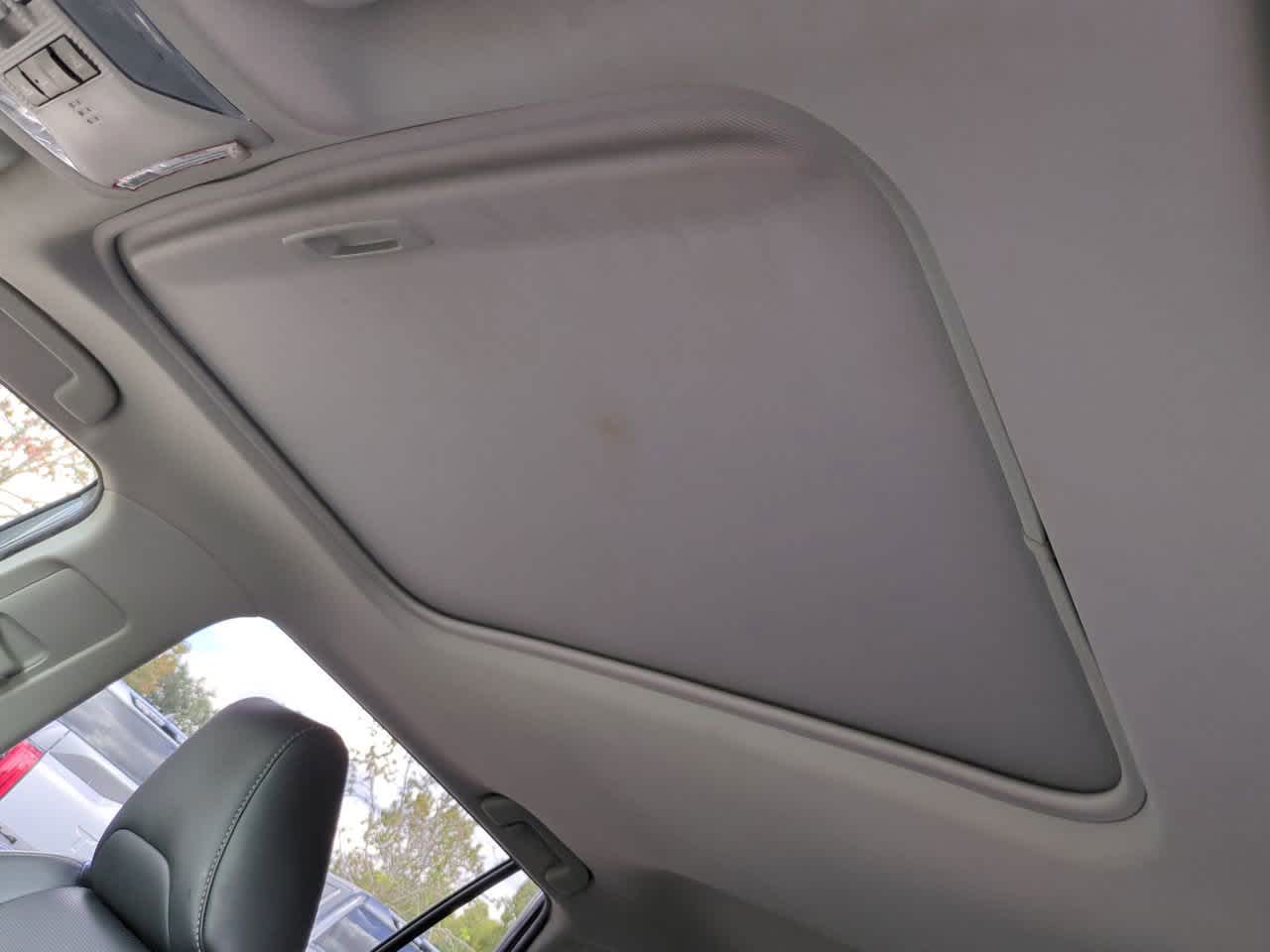 Thumbnail: 2020 Toyota RAV4 - 19