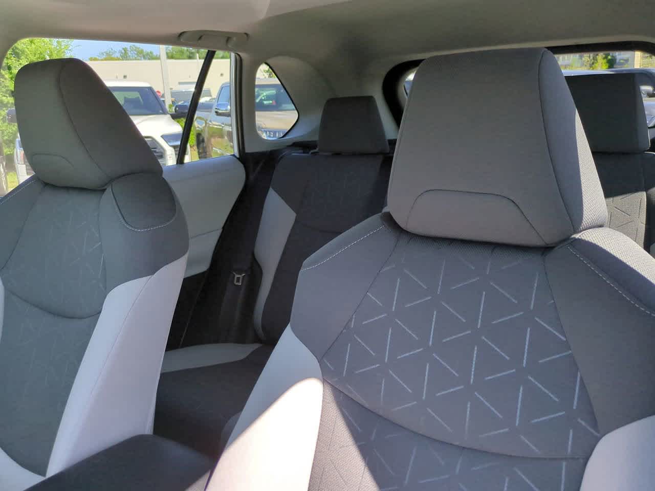 Thumbnail: 2025 Toyota RAV4 - 8