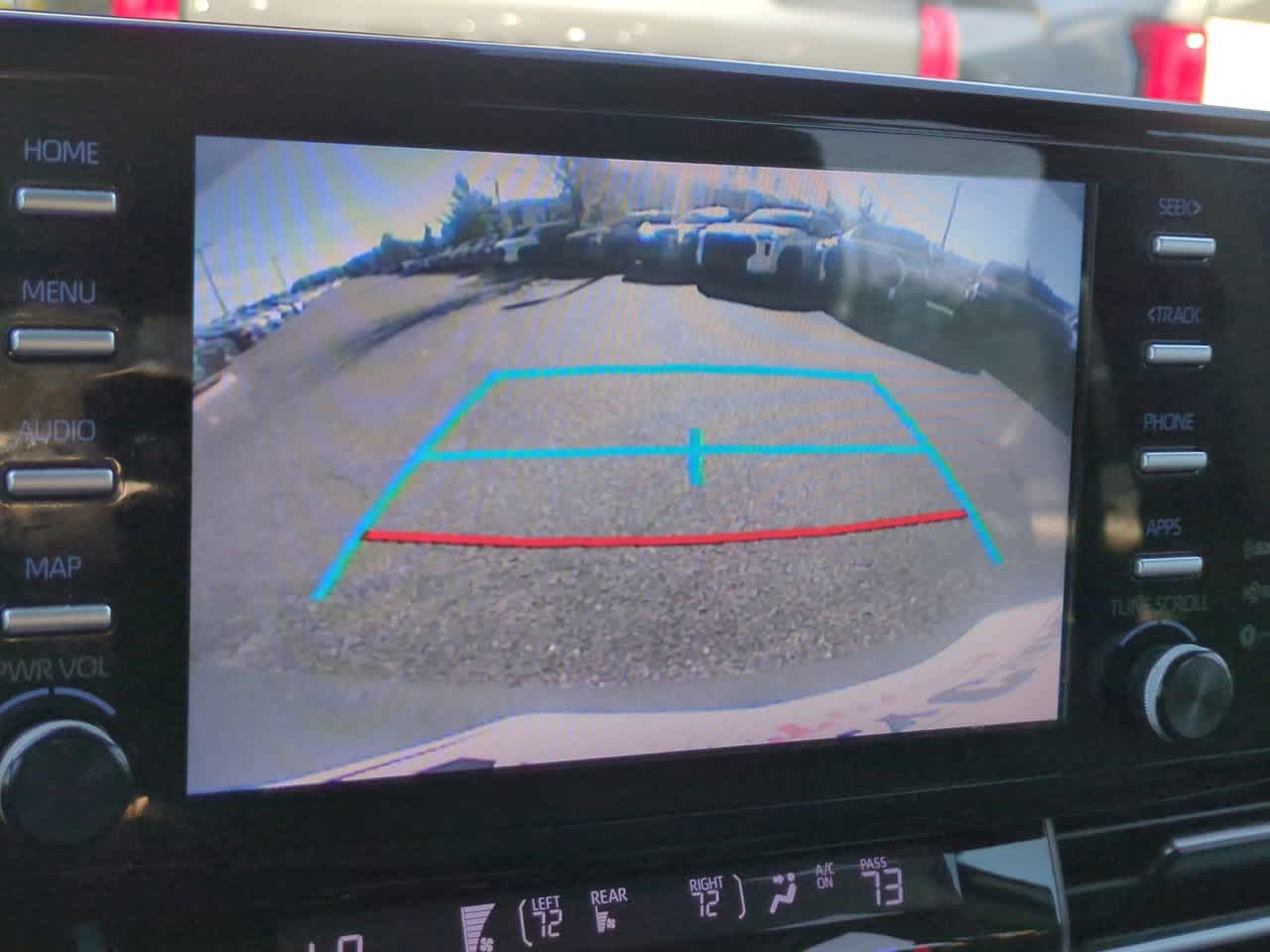 Thumbnail: 2021 Toyota Sienna - 21