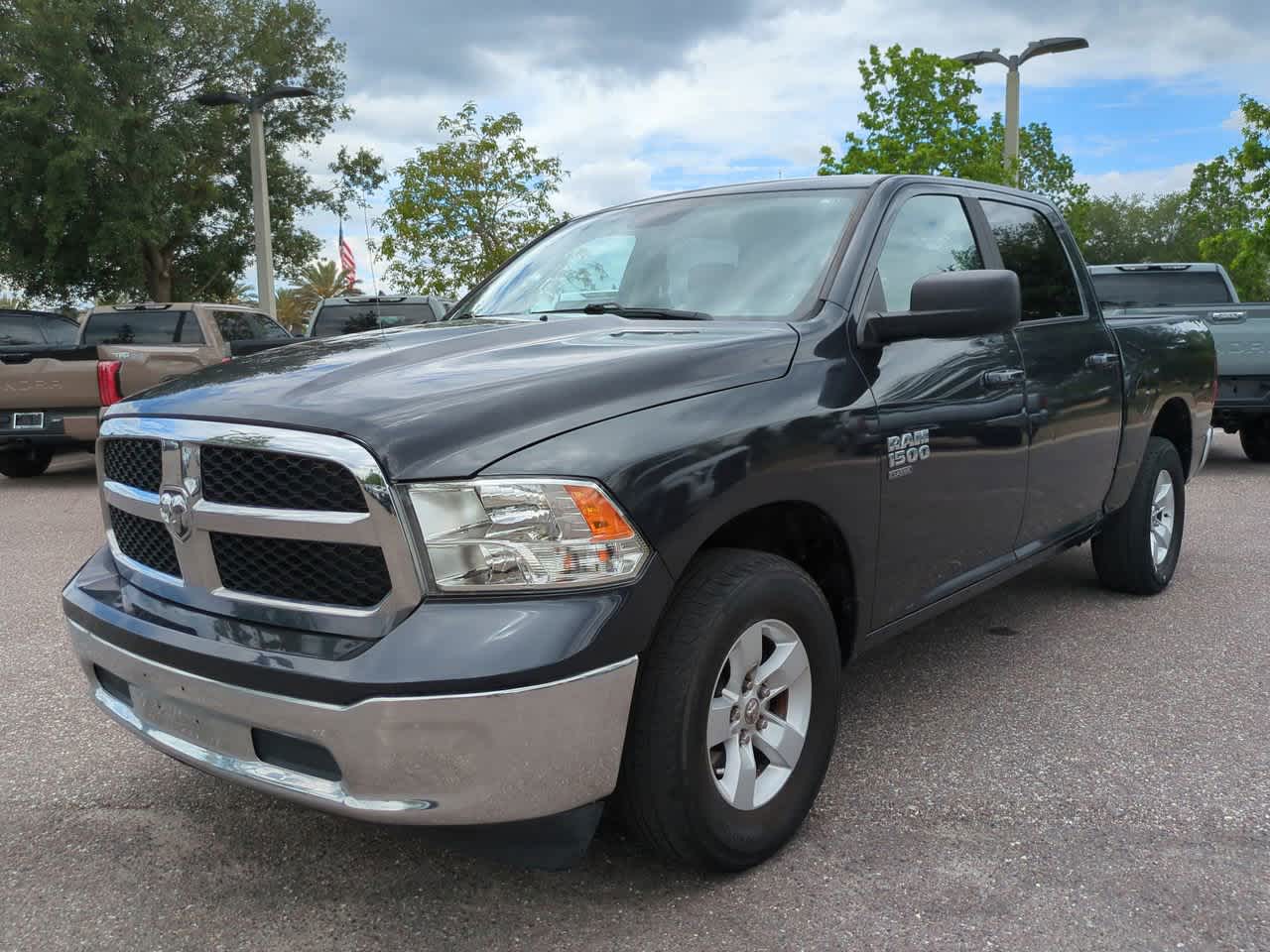 Thumbnail: 2021 RAM 1500 Classic - 2