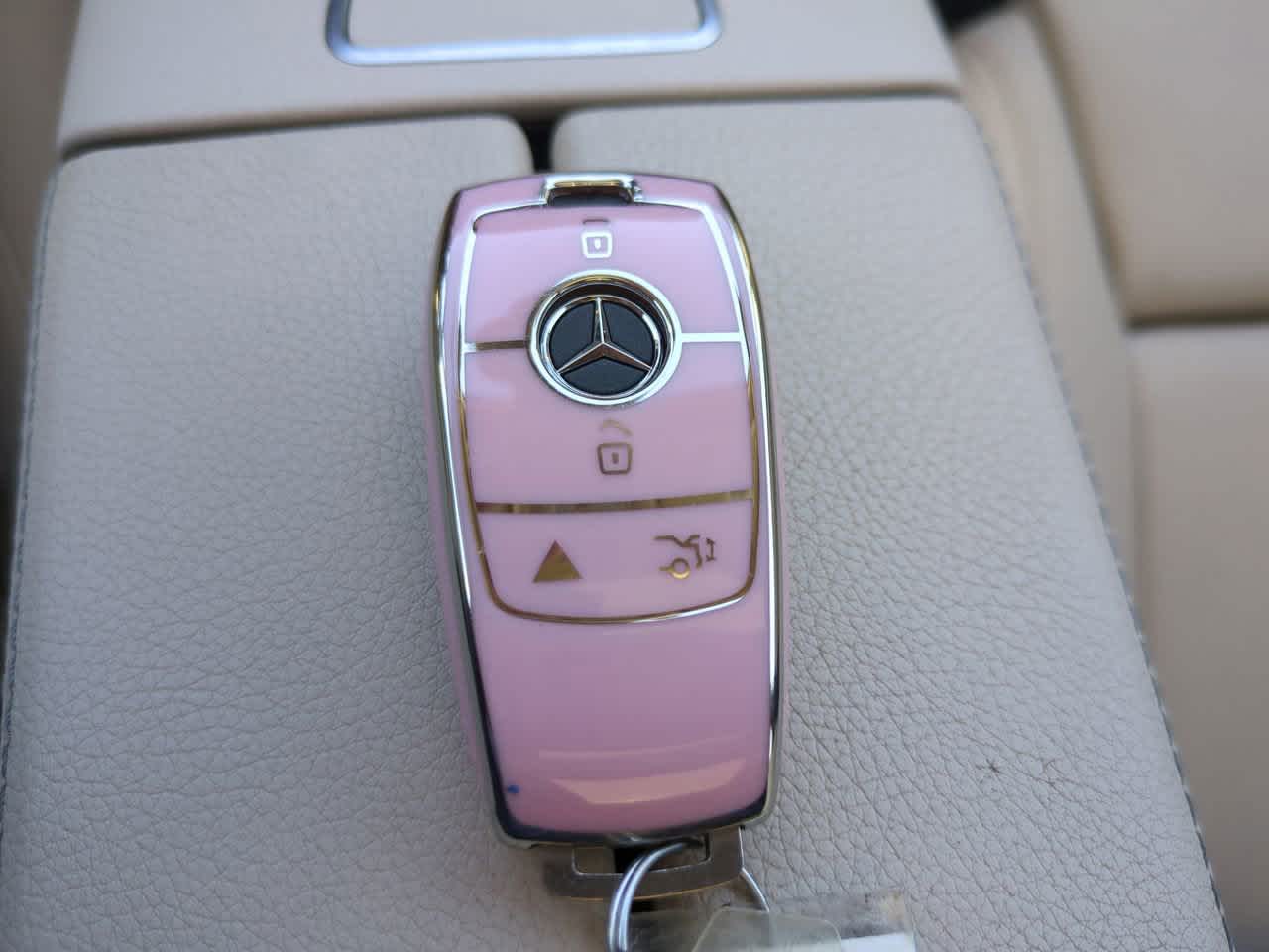 Thumbnail: 2023 Mercedes-Benz GLB - 28