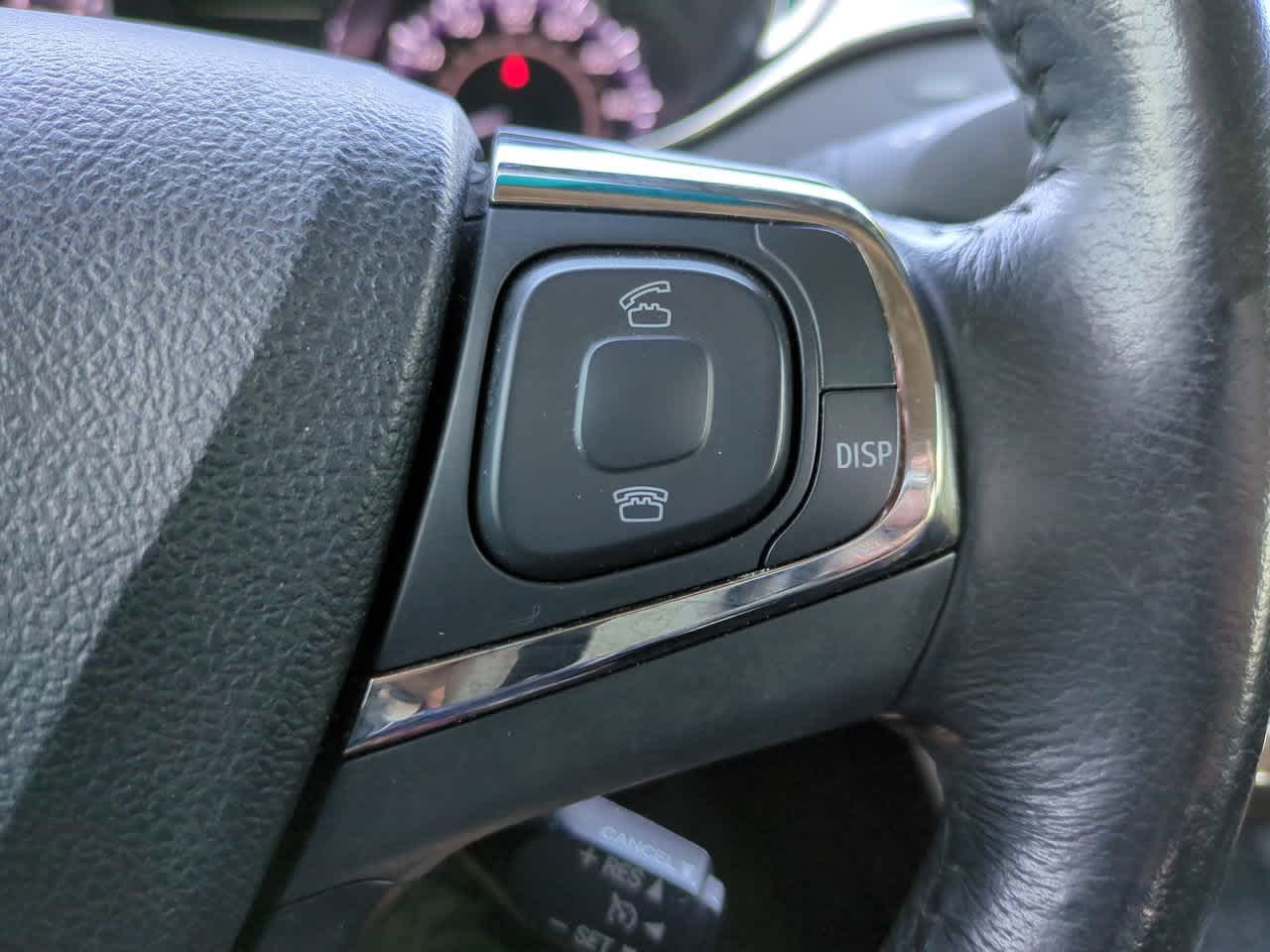 Thumbnail: 2013 Toyota Avalon - 22