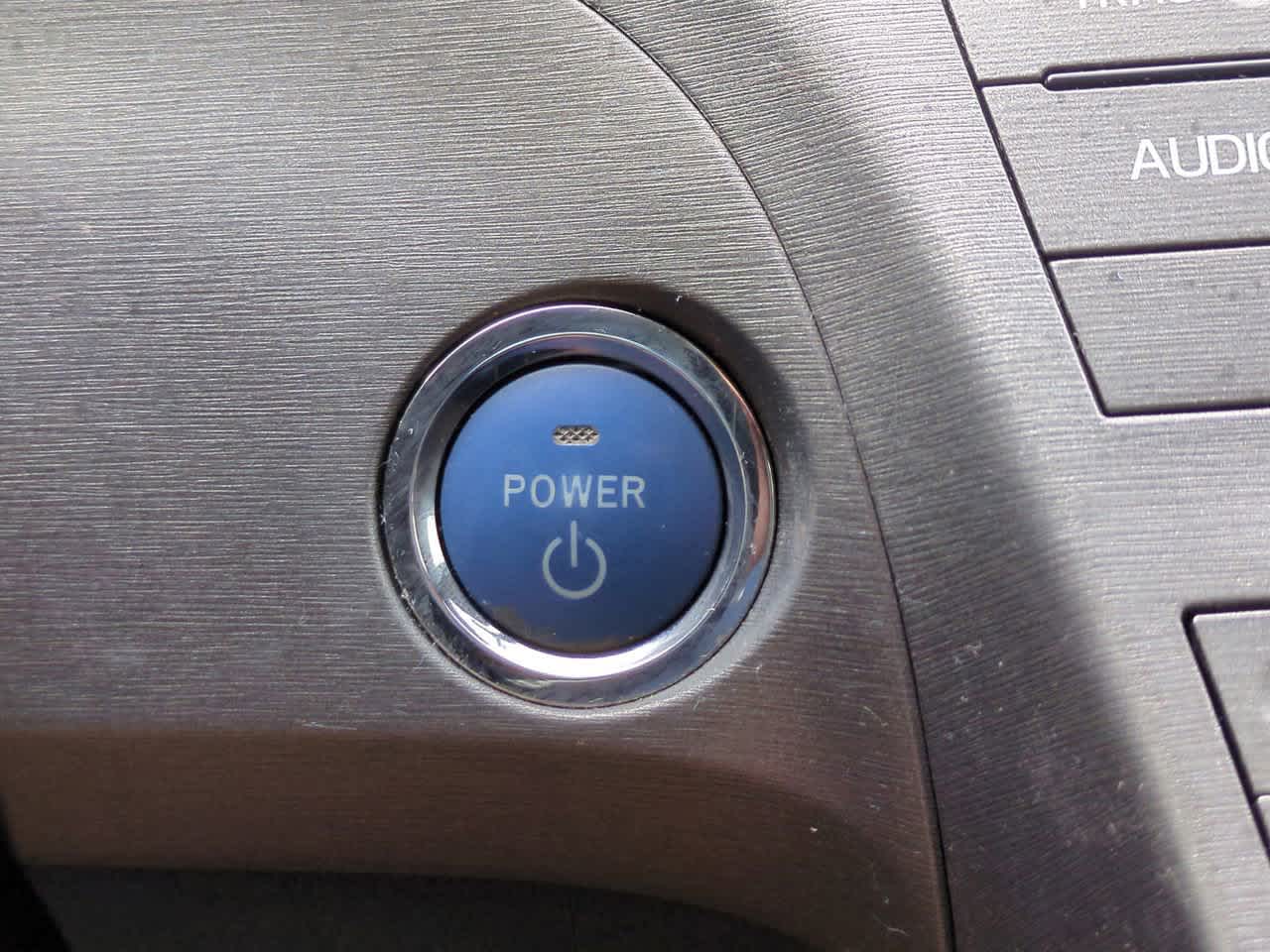 Thumbnail: 2015 Toyota Prius - 24