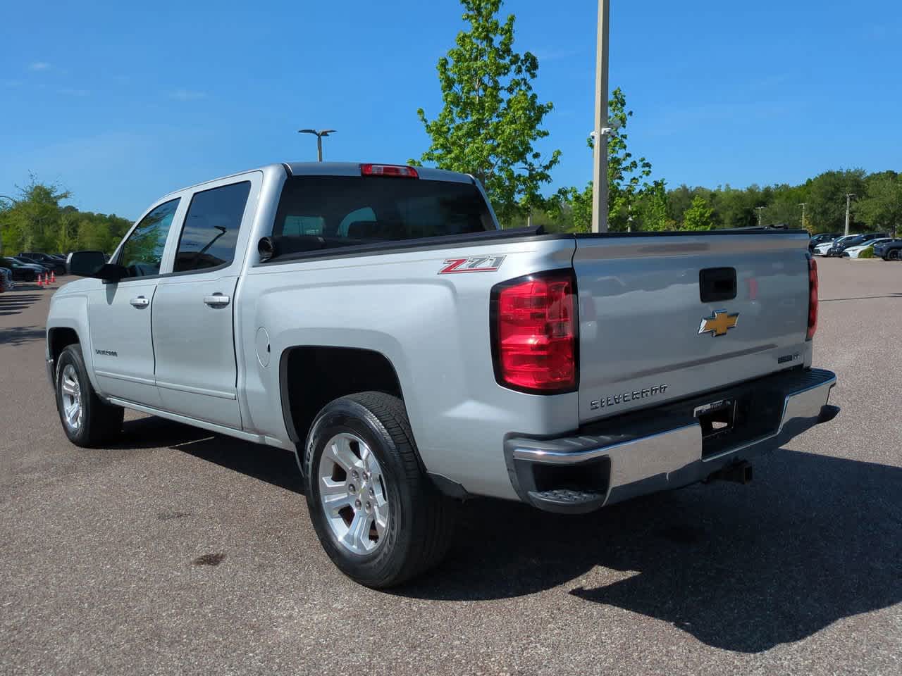Thumbnail: 2015 Chevrolet Silverado 1500 - 4