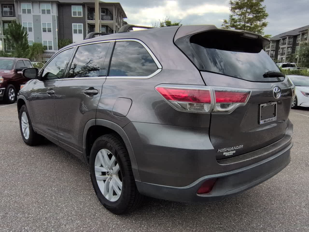 Thumbnail: 2014 Toyota Highlander - 4