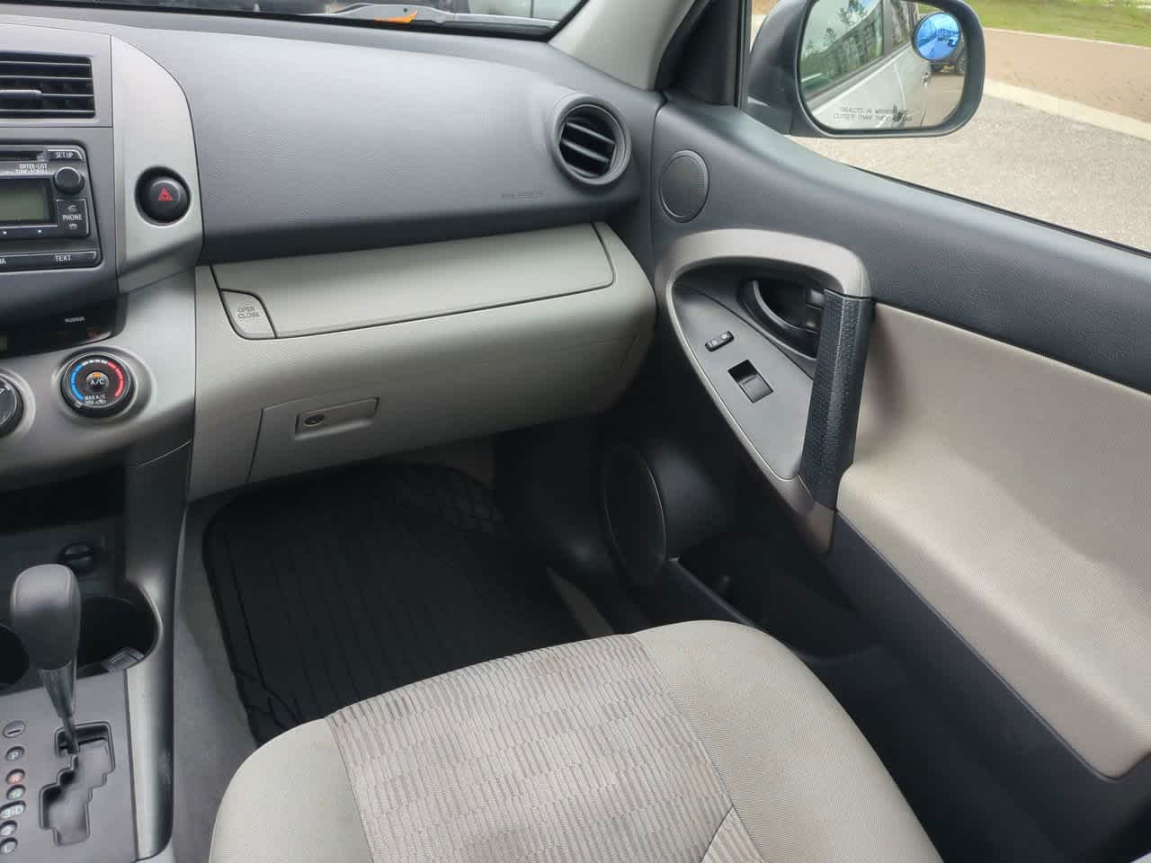 Thumbnail: 2012 Toyota RAV4 - 16