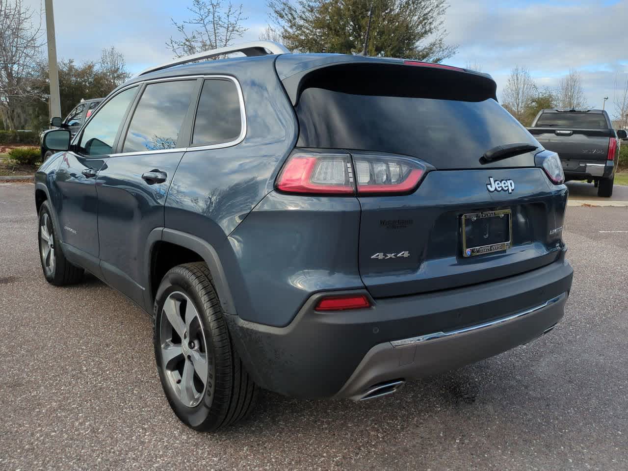 Thumbnail: 2019 Jeep Cherokee - 4