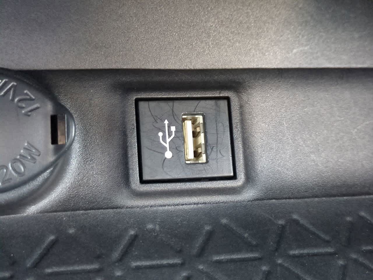 Thumbnail: 2023 Toyota RAV4 - 21