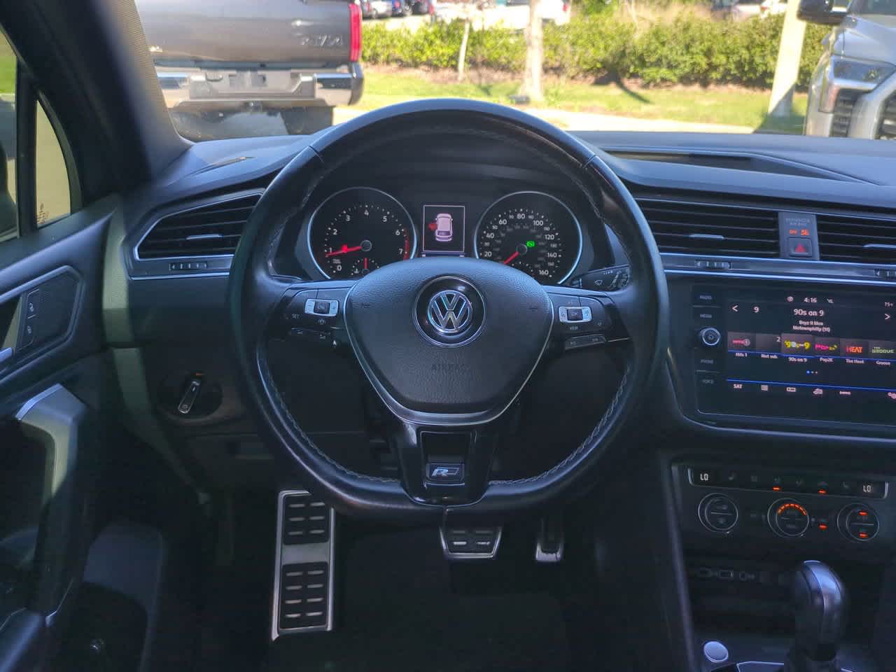 Thumbnail: 2020 Volkswagen Tiguan - 15