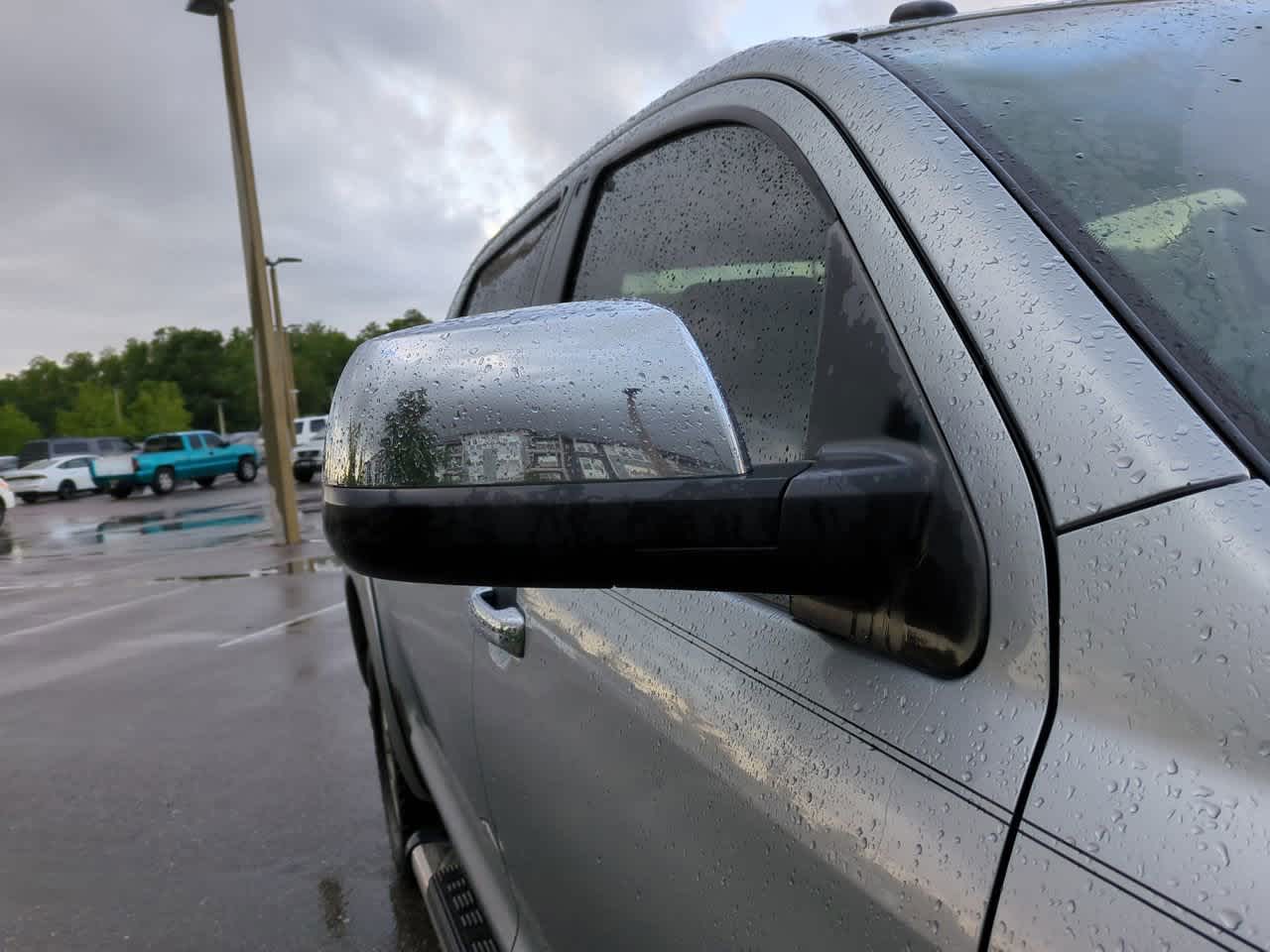 Thumbnail: 2010 Toyota Tundra - 12