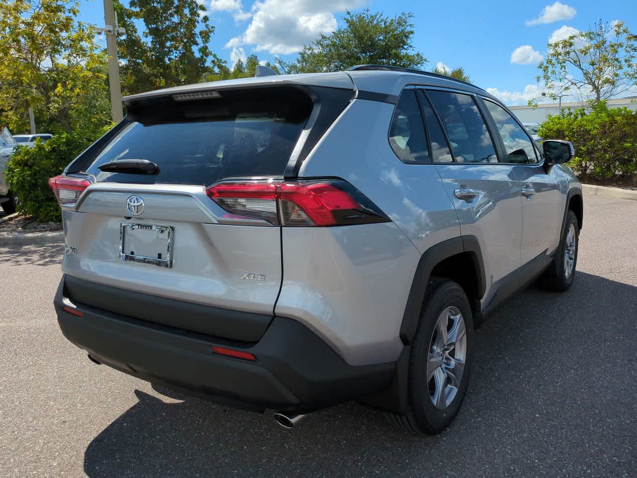 Thumbnail: 2025 Toyota RAV4 - 6