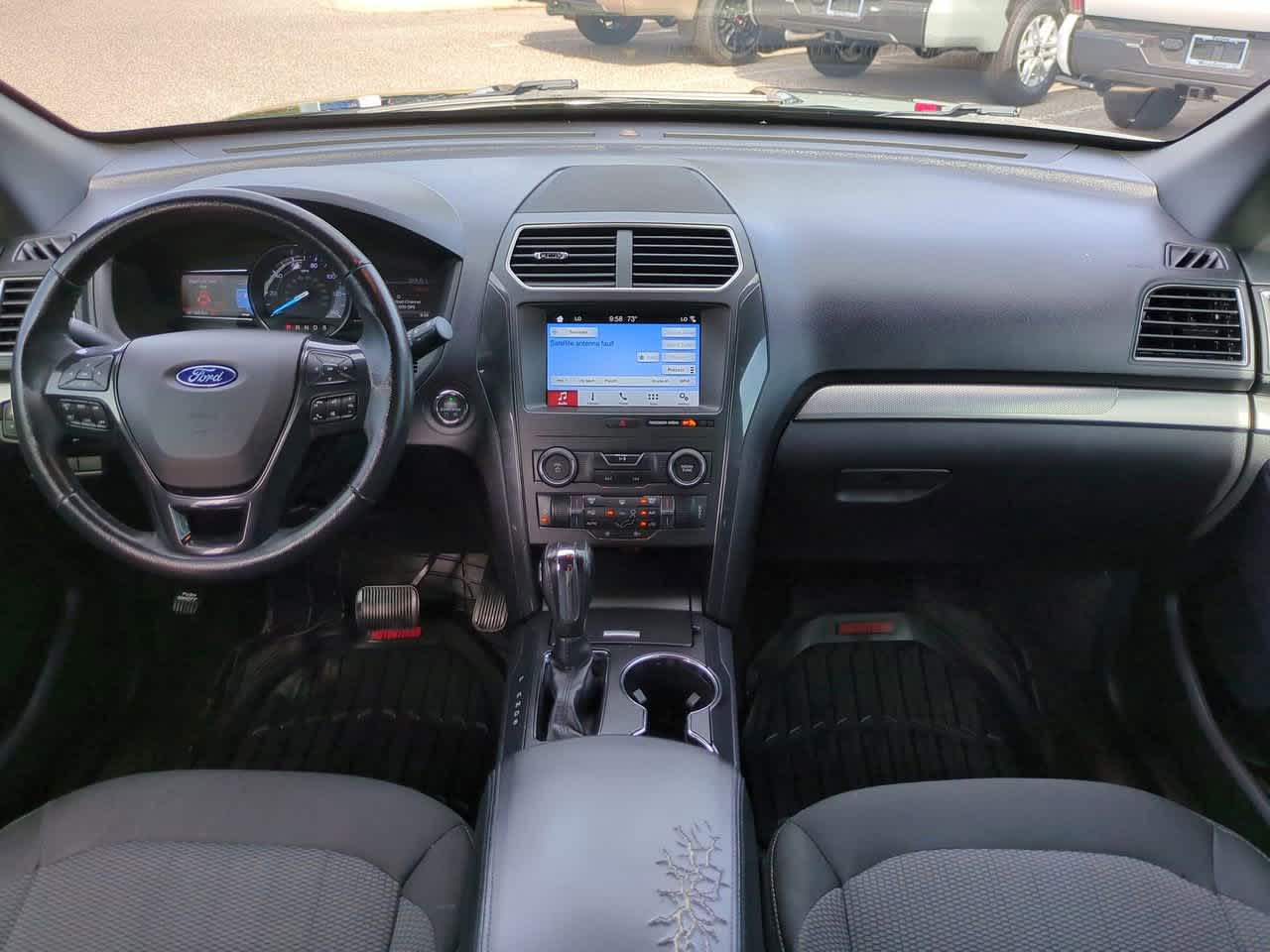 Thumbnail: 2018 Ford Explorer - 15