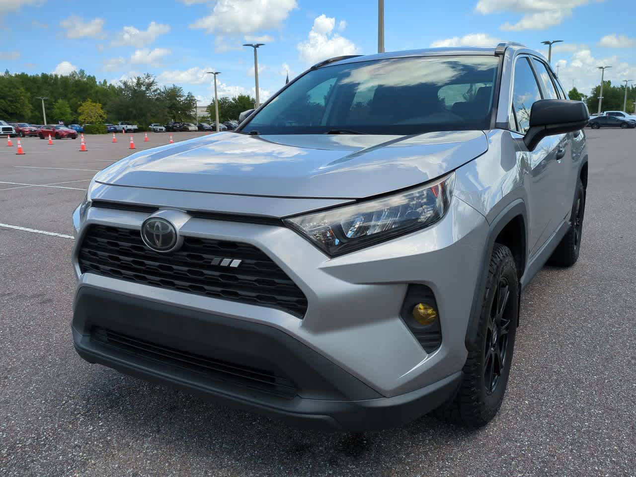 2019 Toyota RAV4 LE 2