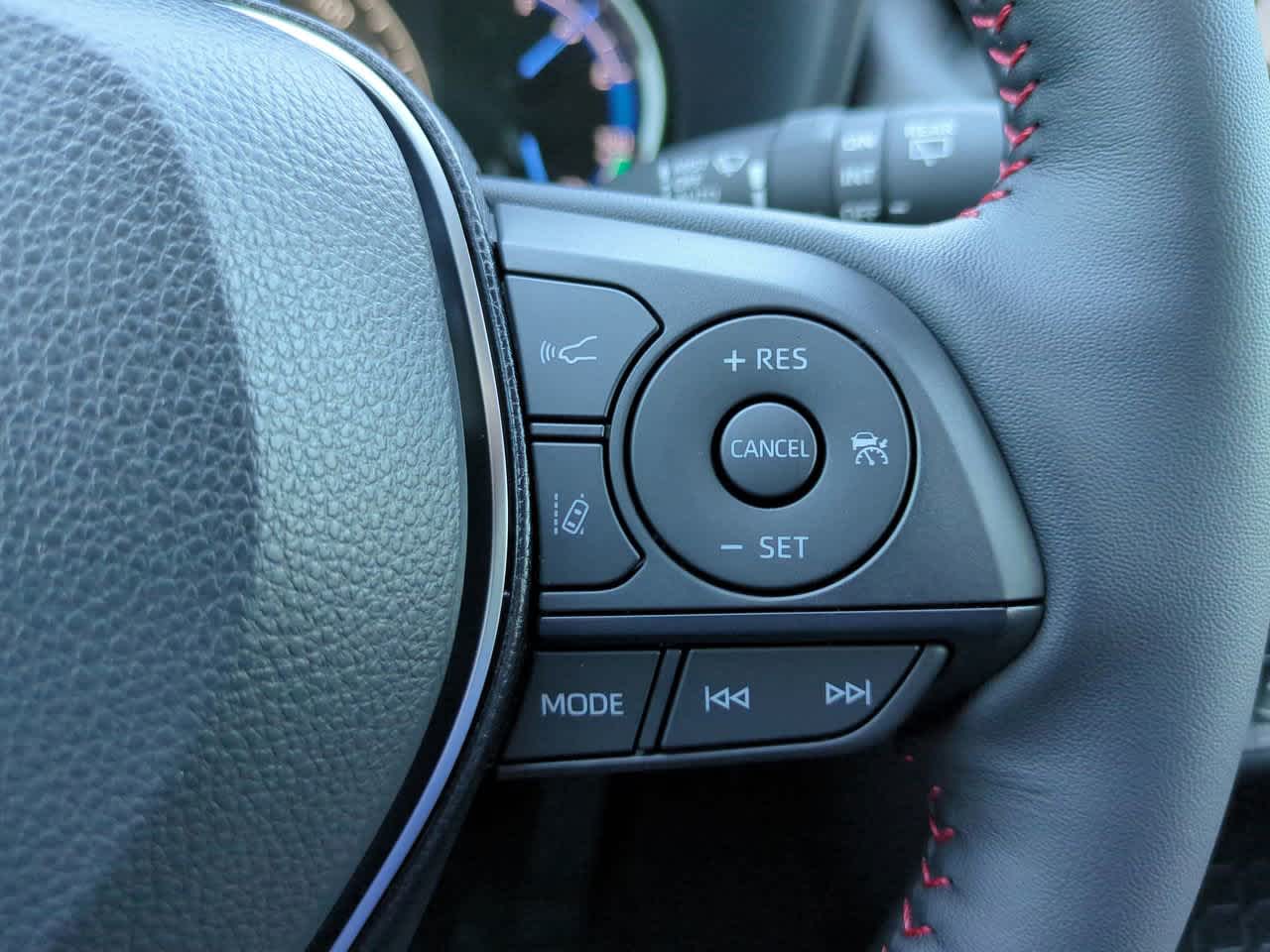 Thumbnail: 2025 Toyota RAV4 - 25