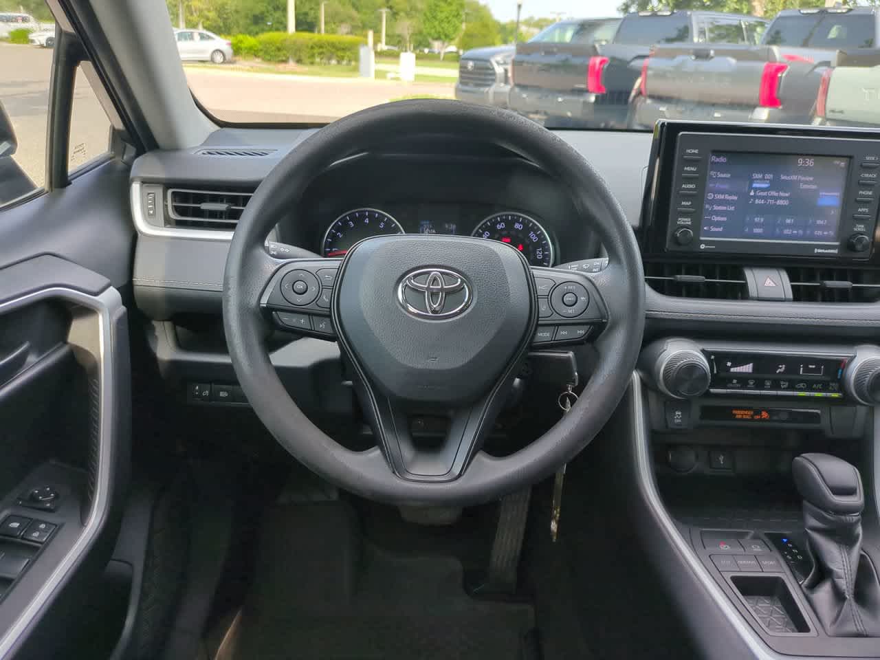 Thumbnail: 2021 Toyota RAV4 - 15