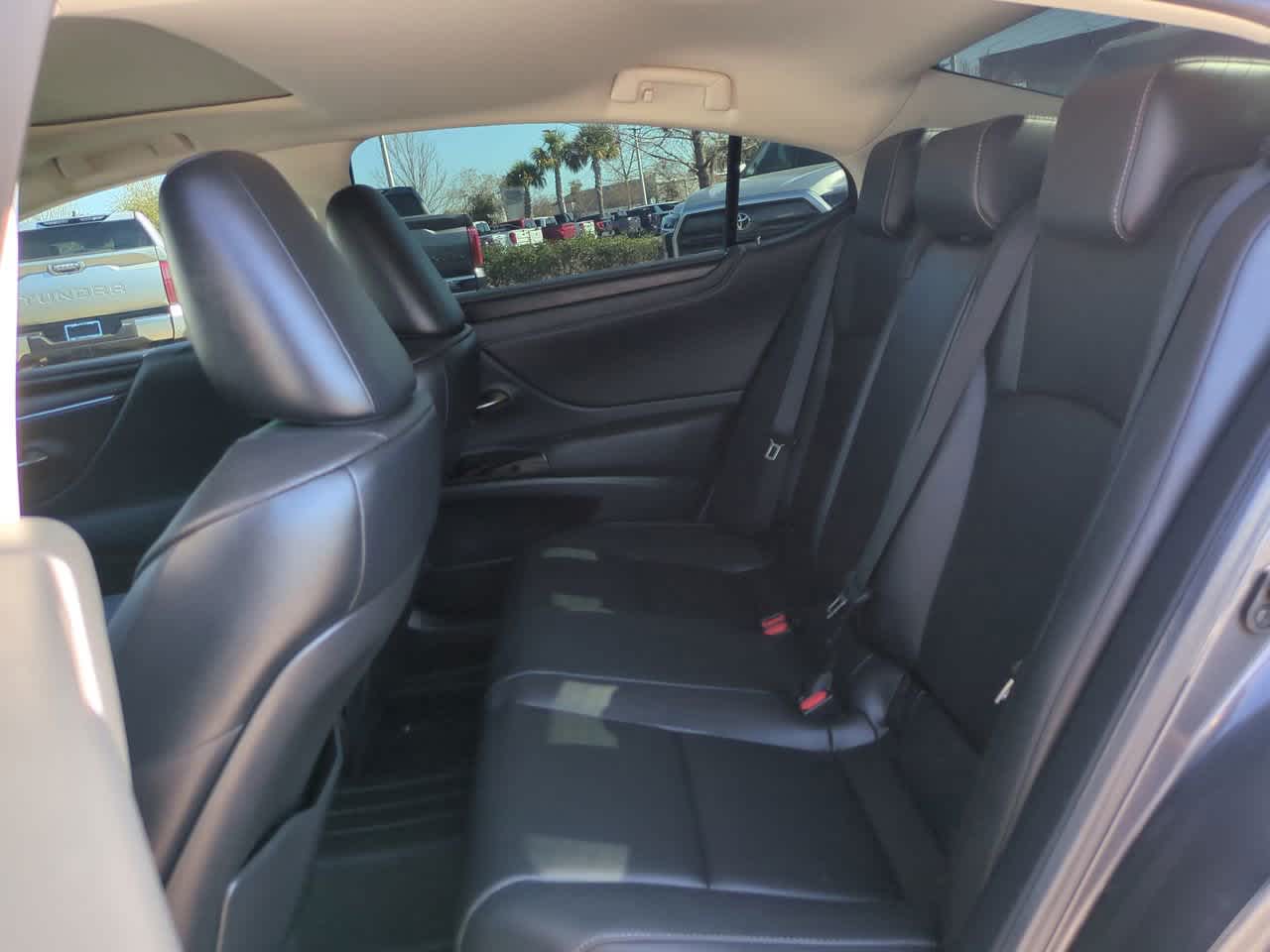 Thumbnail: 2024 Lexus ES - 13