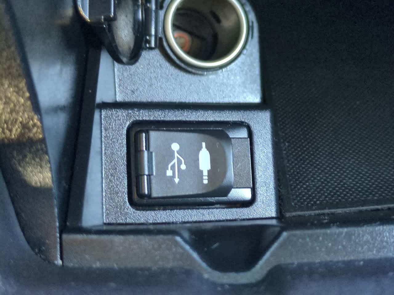 Thumbnail: 2016 Toyota Camry - 20