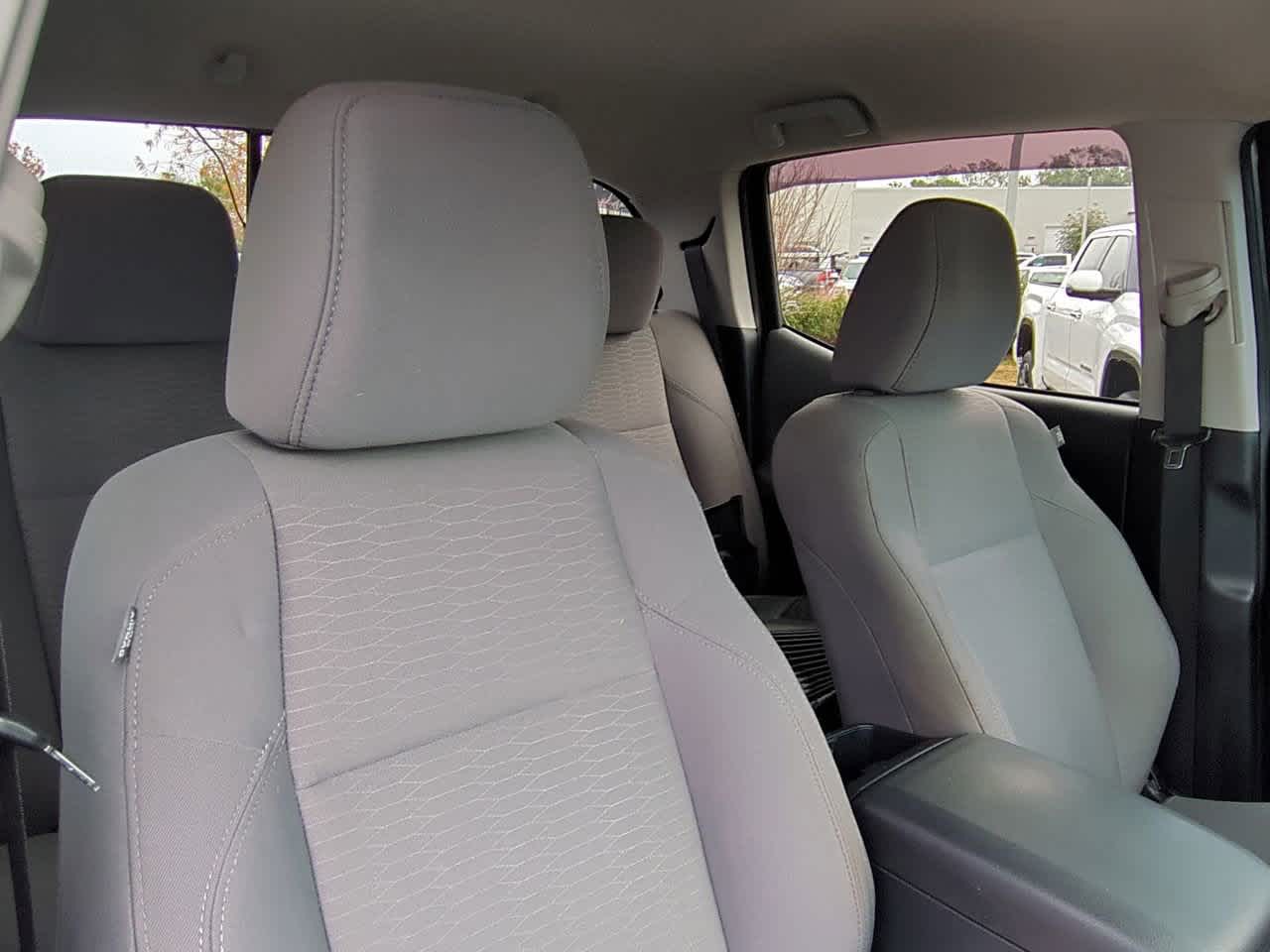 Thumbnail: 2019 Toyota Tacoma - 7