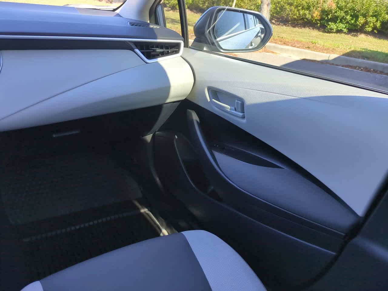 Thumbnail: 2025 Toyota Corolla - 16