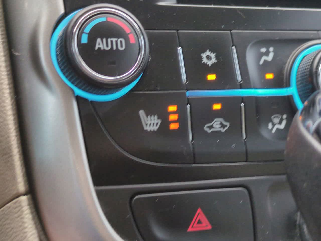 Thumbnail: 2014 Chevrolet Malibu - 22