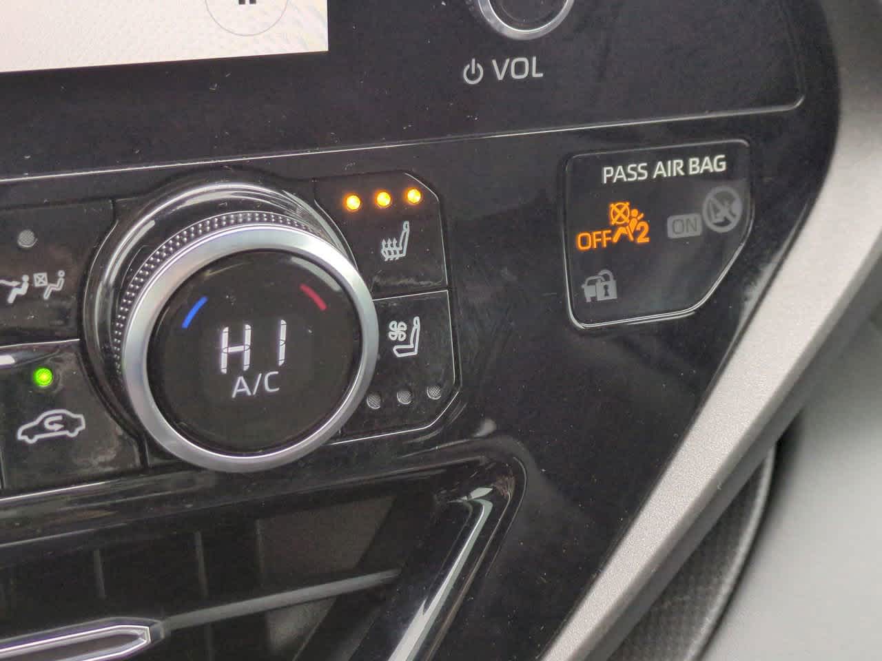 Thumbnail: 2023 Toyota Highlander - 23