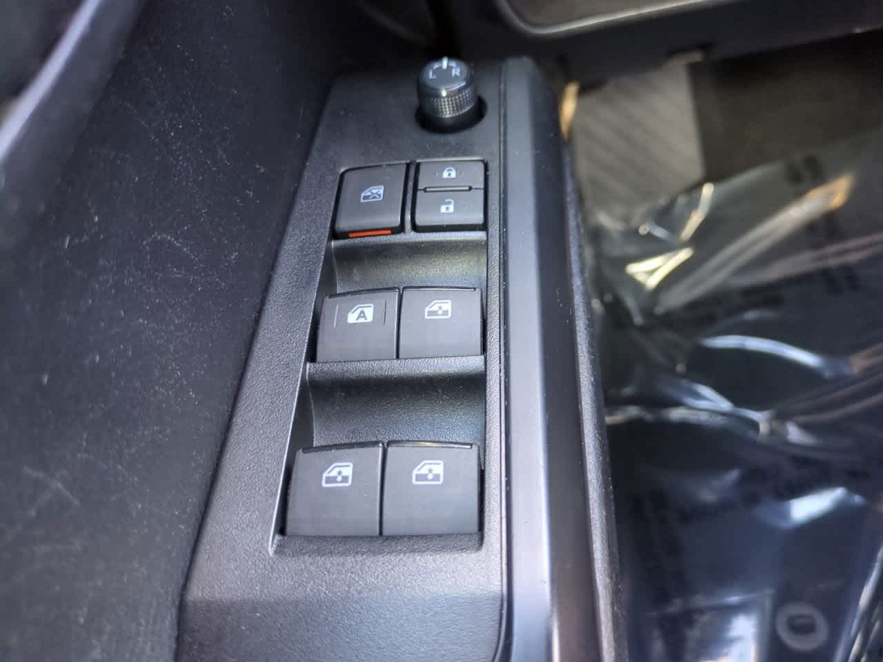 Thumbnail: 2020 Toyota Tacoma - 21