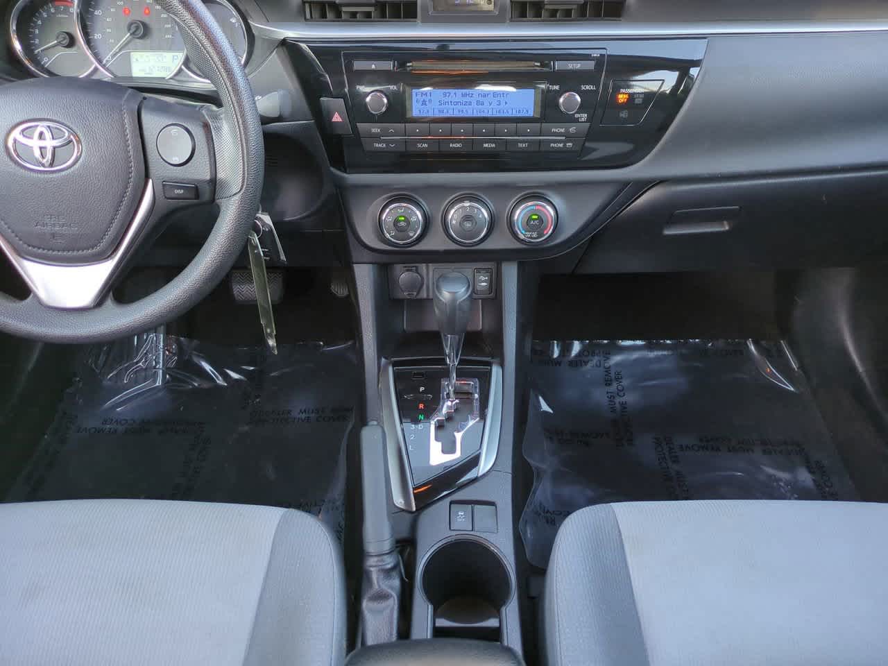 Thumbnail: 2015 Toyota Corolla - 17