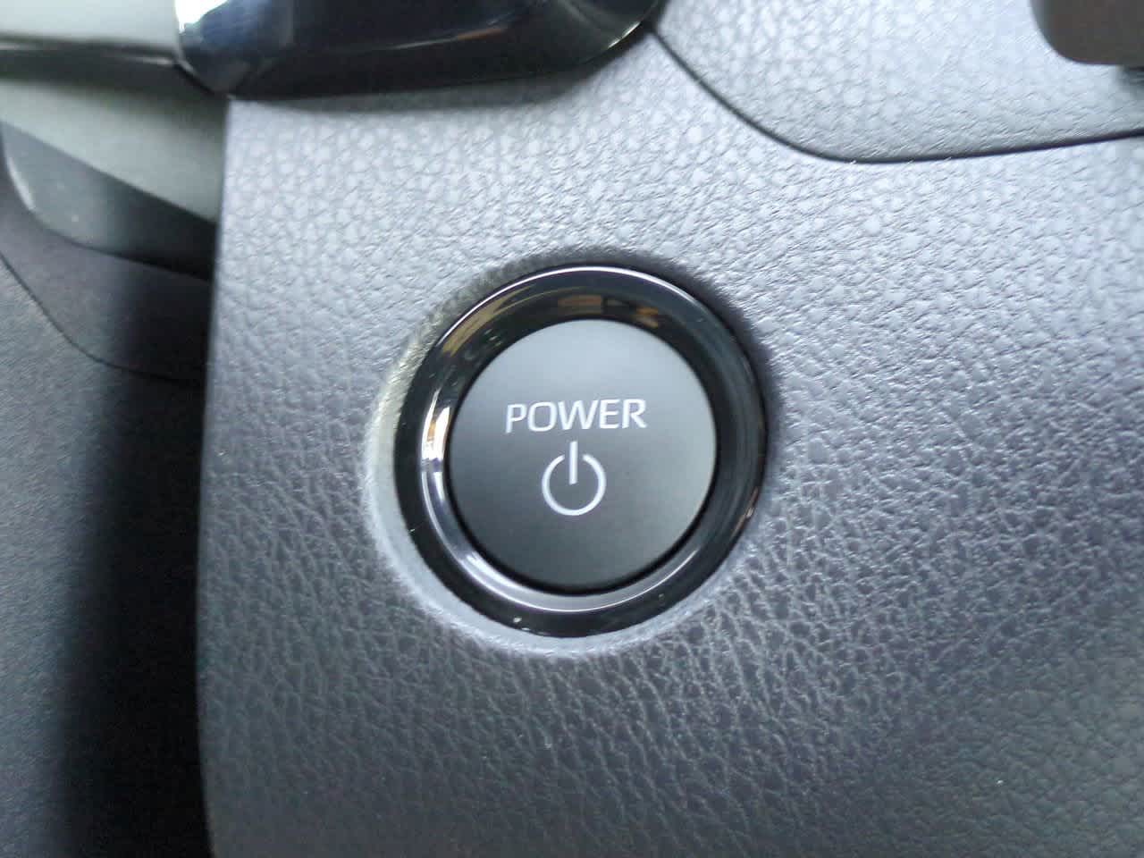 Thumbnail: 2025 Toyota Camry - 25