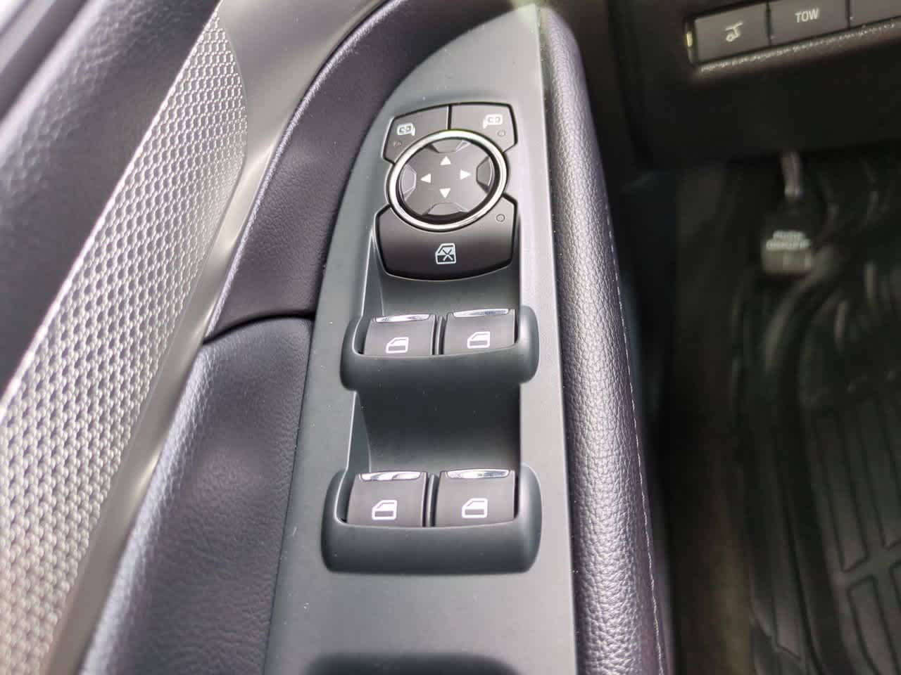 Thumbnail: 2018 Ford Explorer - 22