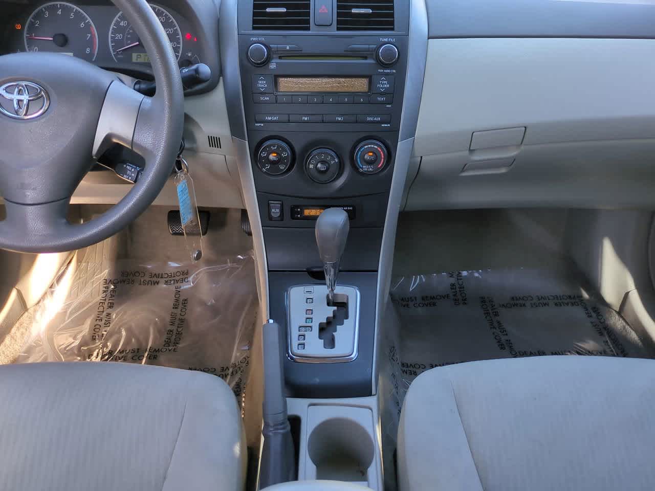 Thumbnail: 2010 Toyota Corolla - 18