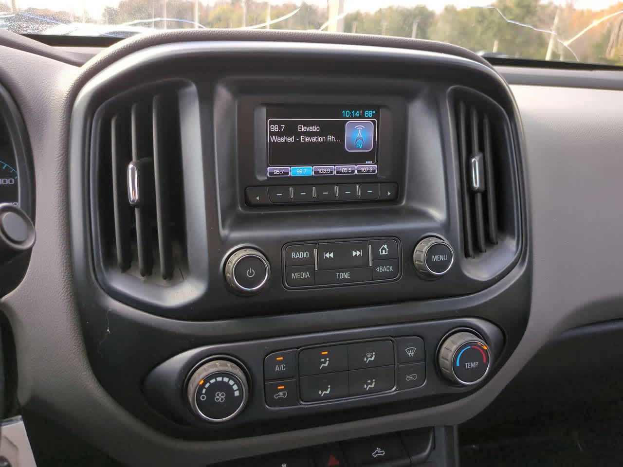 Thumbnail: 2016 Chevrolet Colorado - 16